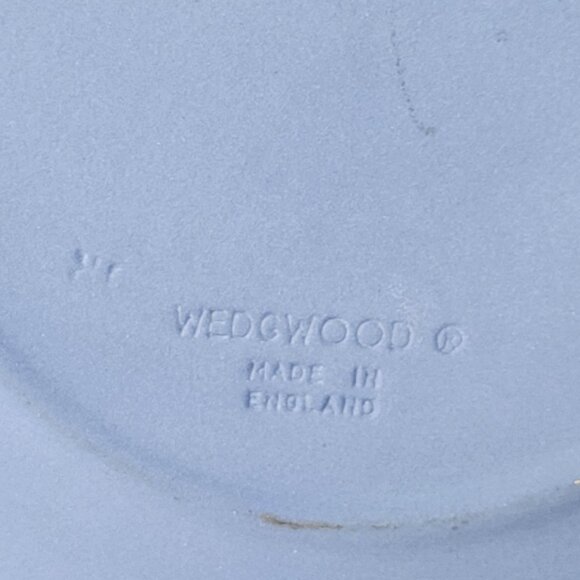 July 1981 Wedgwood Jasperware Royal Wedding Charles and Diana Souvenir Plate 4" - Picture 3 of 6